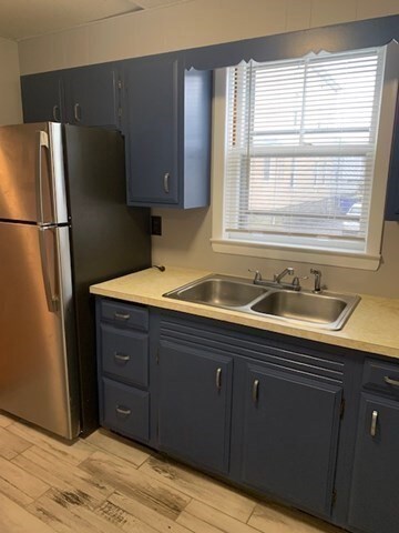 193 Snell St unit 1, Fall River, MA 02721 - photo 5