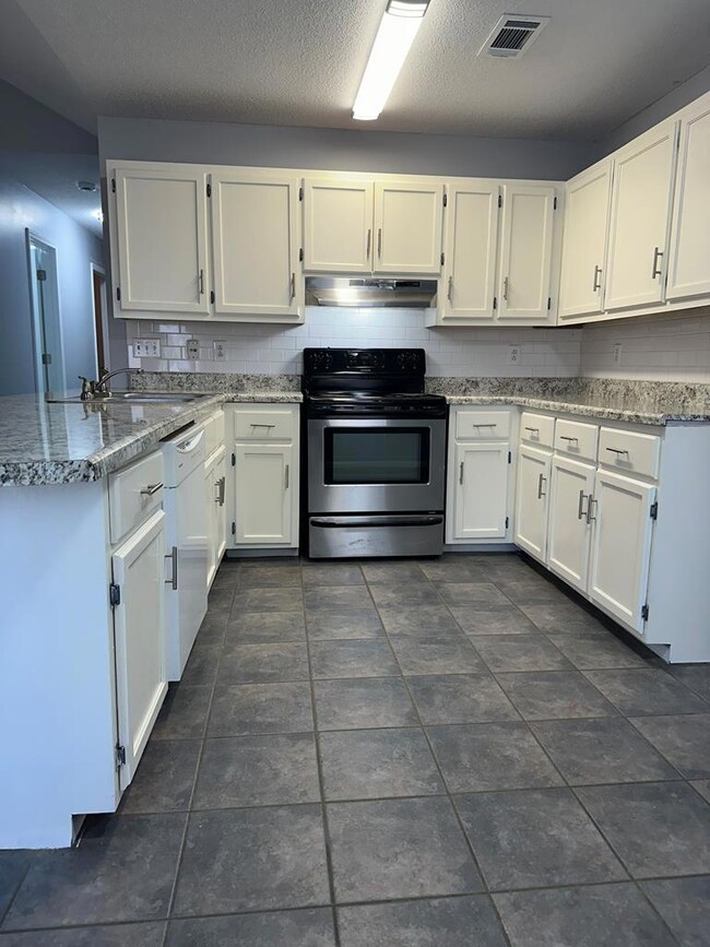 300 Creekwood Ln, Oxford, MS 38655 - photo 6