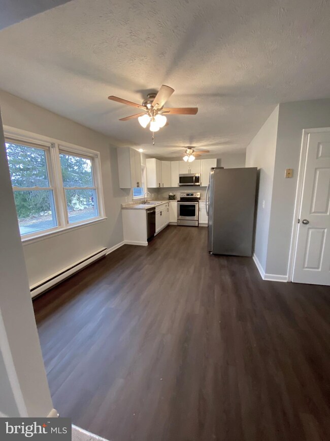 6 W 18th St, Front Royal, VA 22630 - photo 5