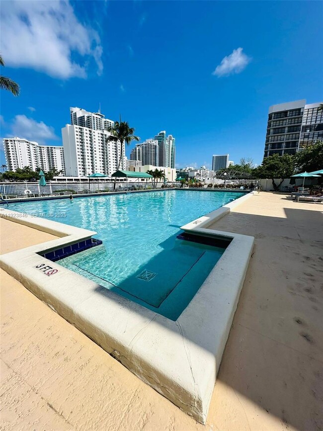 800 Parkview Dr unit 124, Hallandale Beach, FL 33009 - photo 7