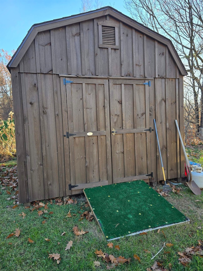 108 Baker Dr, Bennington, VT 01237 - photo 4