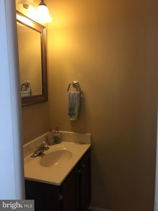 7459 Courtland Cir, Manassas, VA 20111 - photo 4