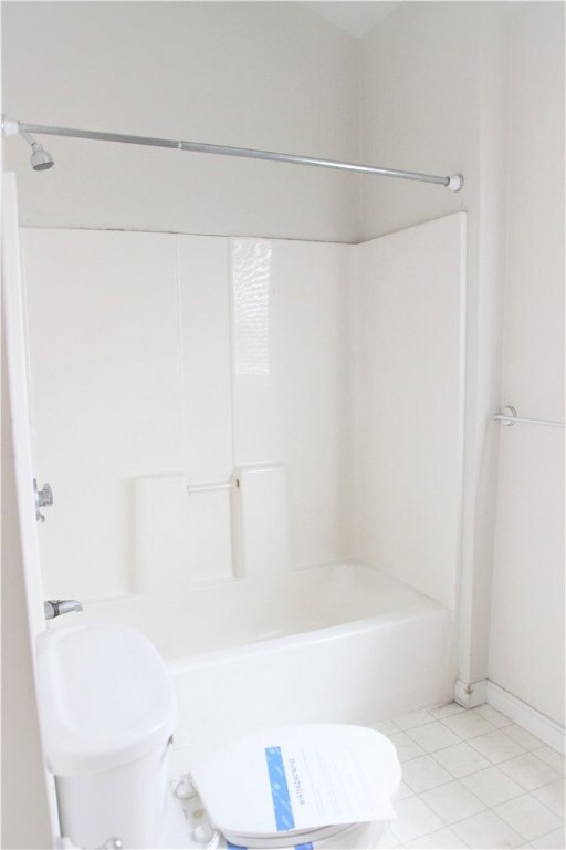 163 Railroad St, Woonsocket, RI 02895 - photo 7