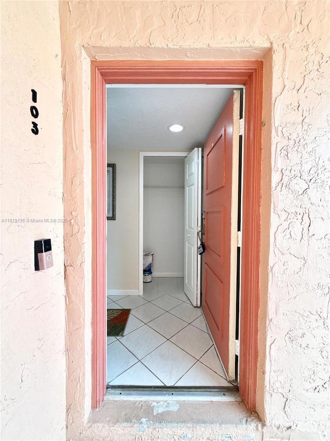 227 Lakeview Dr unit 103, Weston, FL 33326 - photo 3