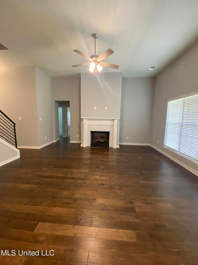 3160 Magnolia Bloom Dr, Hernando, MS 38632 - photo 3