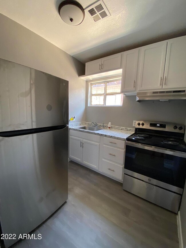 1552 W Mcdowell Rd unit 2, Phoenix, AZ 85007 - photo 3