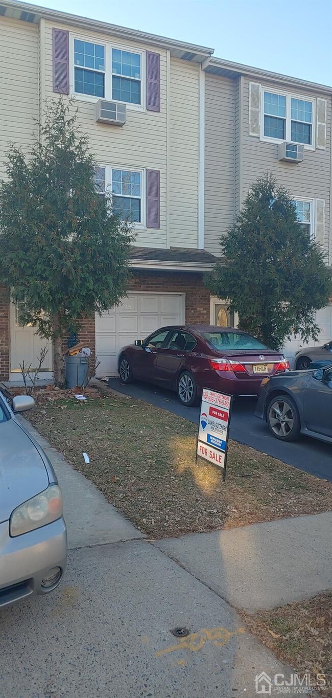 45 Larch St, Carteret, NJ 07008 - photo 3