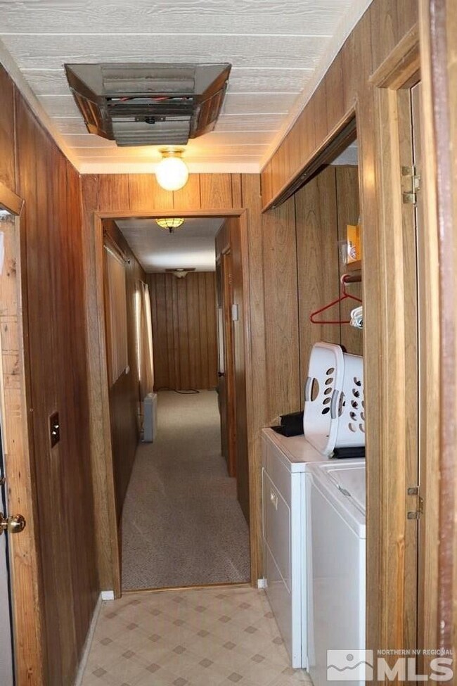 4230 Elm St, Winnemucca, NV 89445 - photo 3