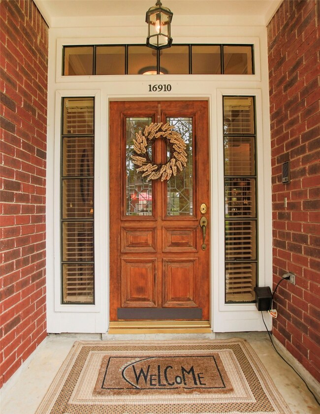 16910 Shady Square Ct, Houston, TX 77095 - photo 3