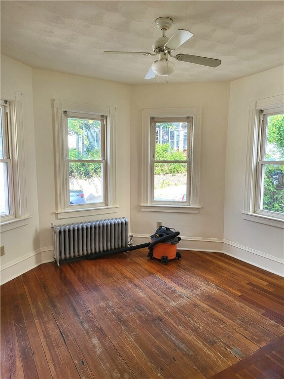 15 Gifford St, Providence, RI 02909 - photo 2