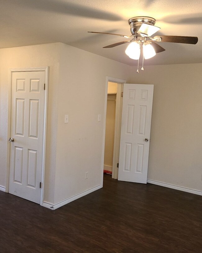 1213 E Main St, Nacogdoches, TX 75961 - photo 3