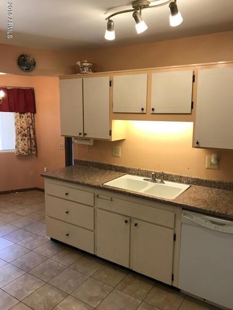 13817 N 109th Ave, Sun City, AZ 85351 - photo 4