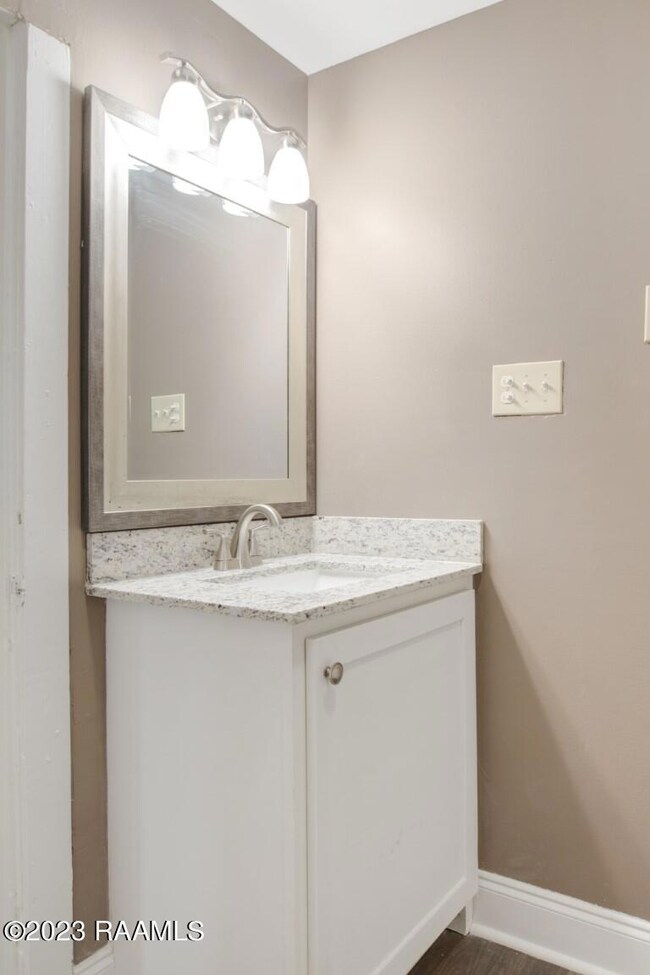 706 7th street-8