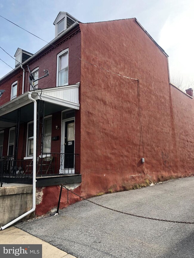 442 Lafayette St, Lancaster, PA 17603 - photo 3