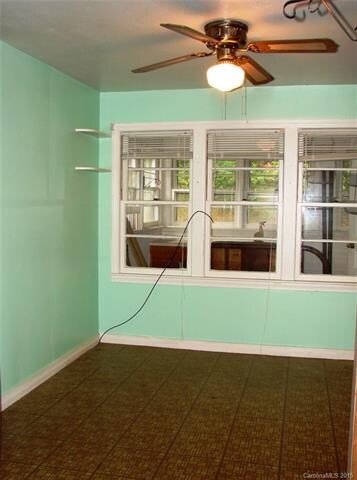 Kitchen - Dining Area