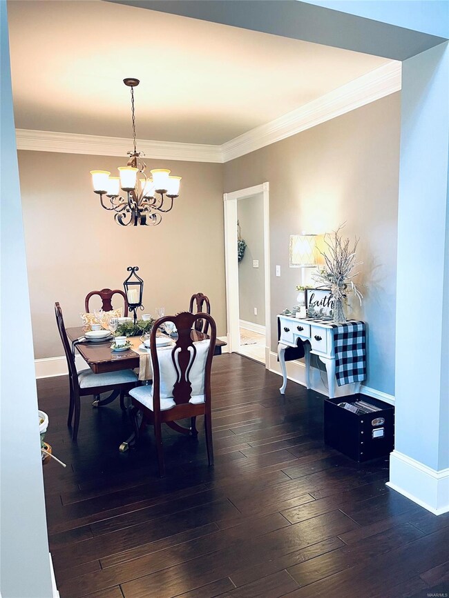 Formal Dining