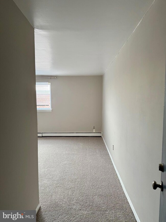 8125 W Chester Pike unit C7, Upper Darby, PA 19082 - photo 3