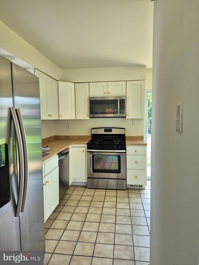 184 Edge Ave, New Castle, DE 19720 - photo 4