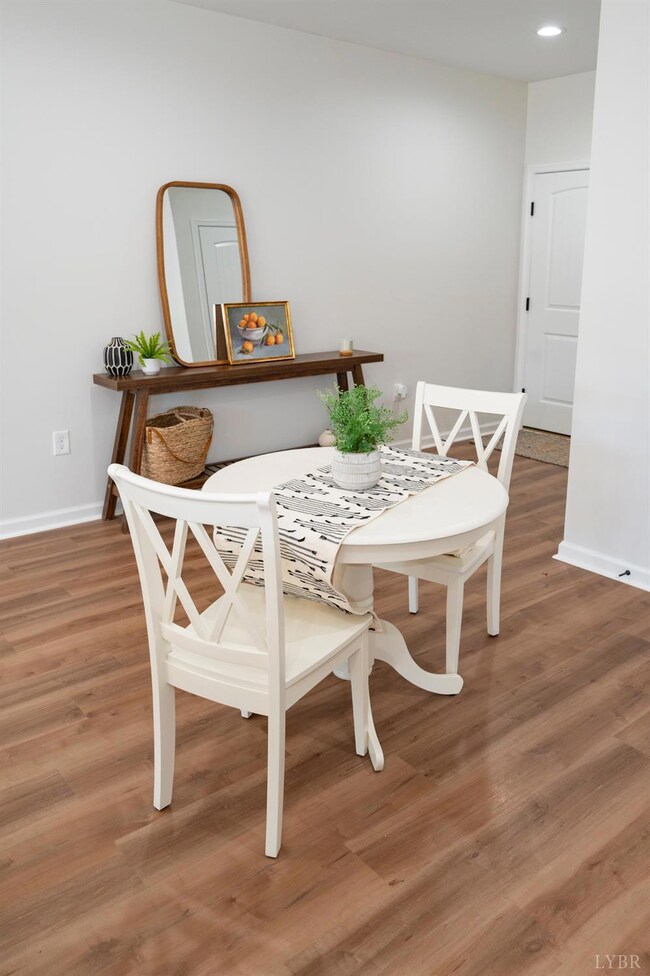 128 Brenleigh Ct unit 307, Lynchburg, VA 24501 - photo 5