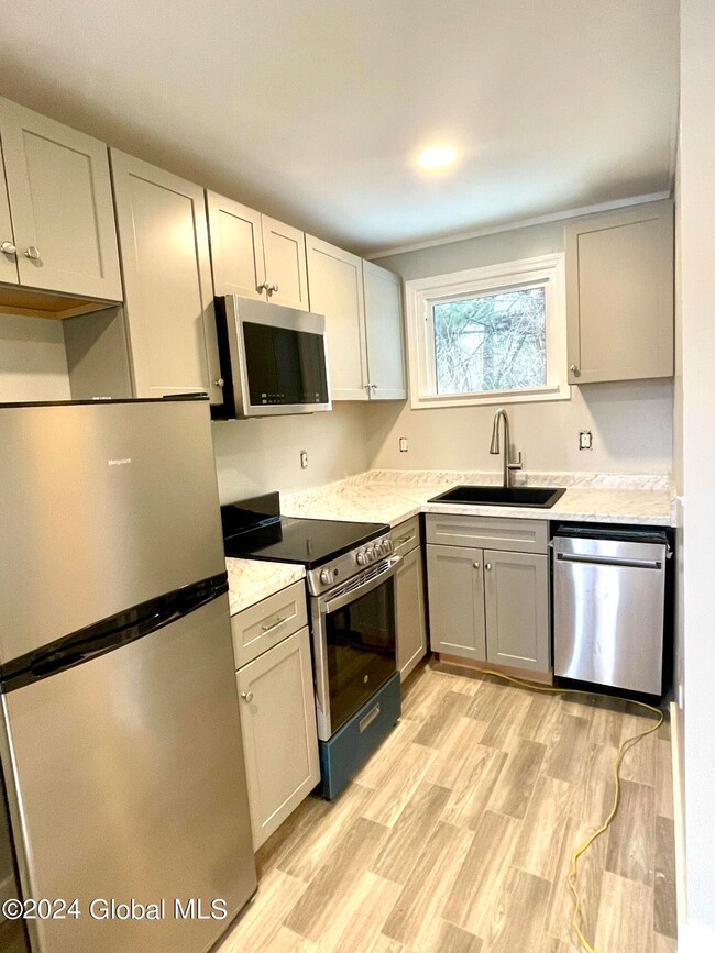 2648 Route 9 unit 3, Malta Tov, NY 12020 - photo 3