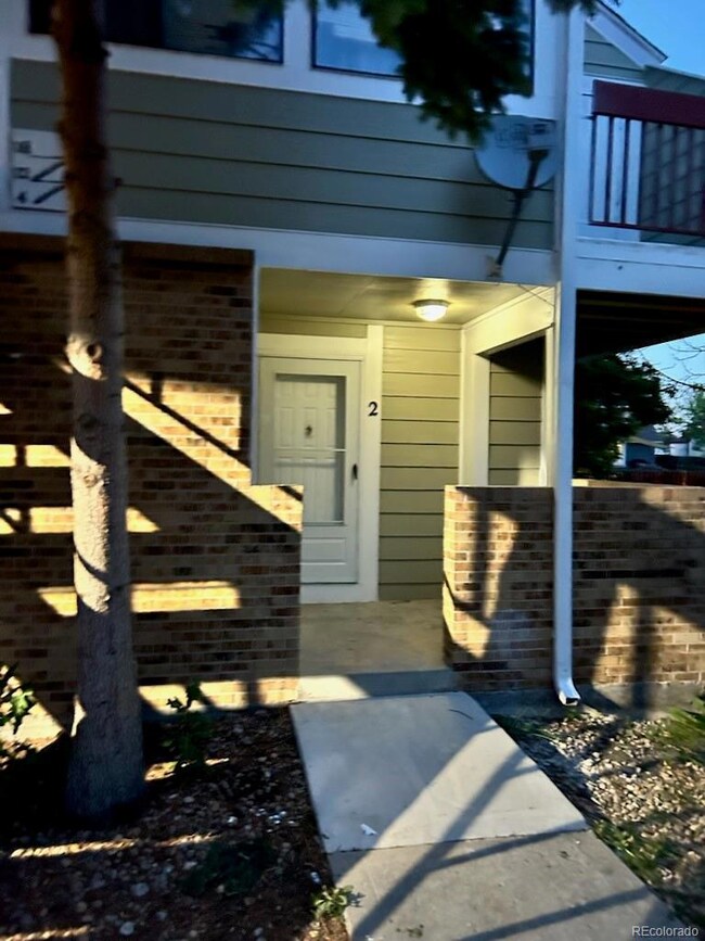 922 S Dearborn Way unit 2, Aurora, CO 80012 - photo 3