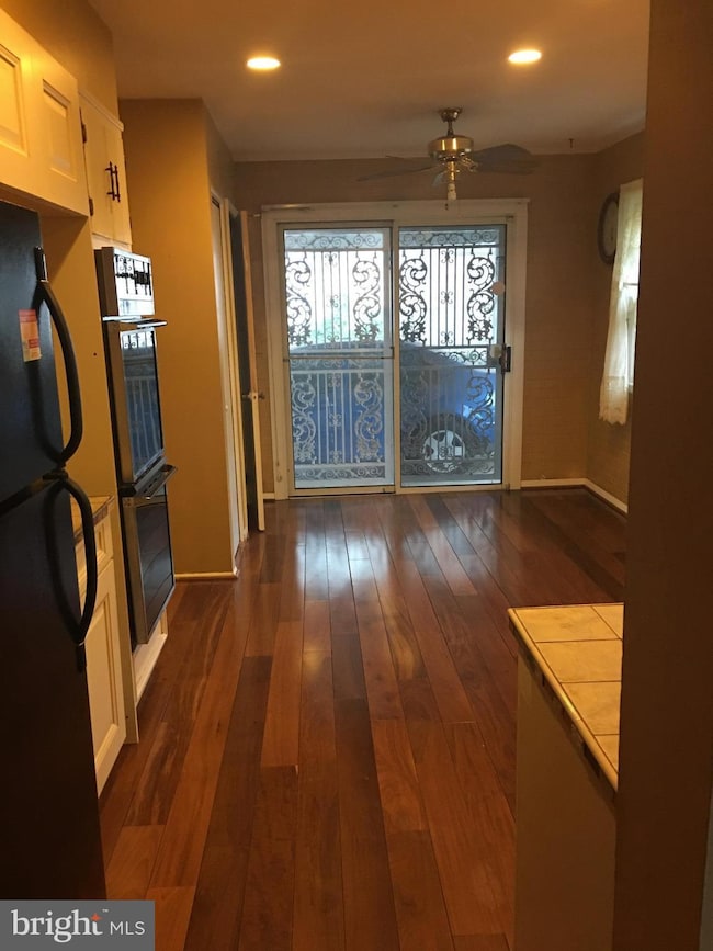 7403 Newburg Dr, Lanham, MD 20706 - photo 4