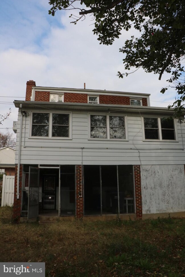 4237 Eads St NE, Washington, DC 20019 - photo 5