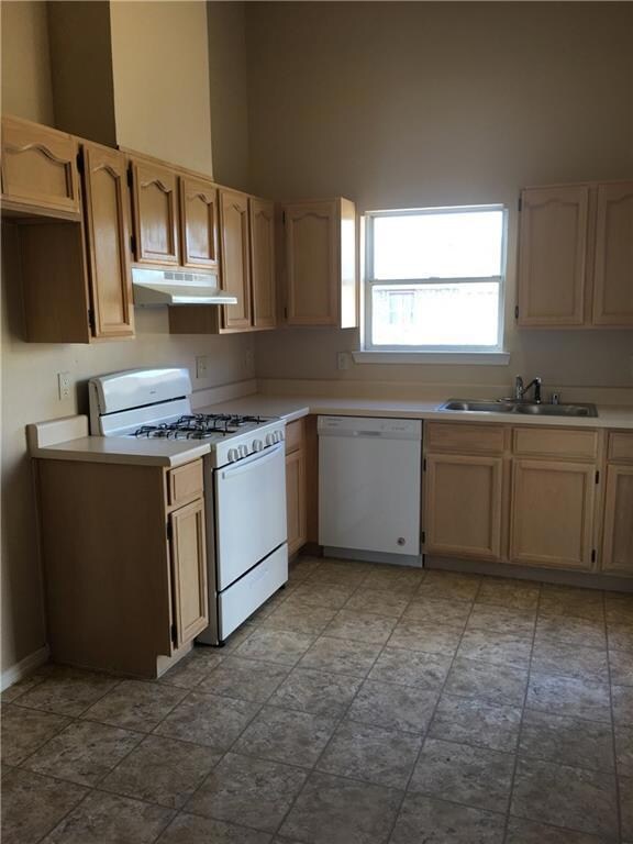 14485 Fressia Place, Horizon City, TX 79928 - photo 4