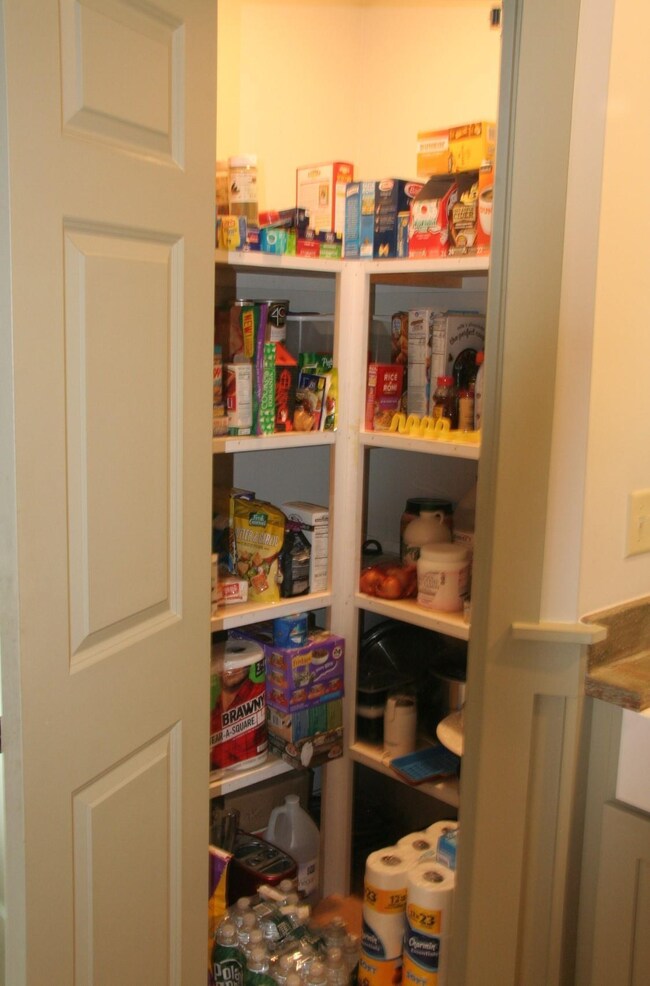 108 Elm St, Saint Johnsbury, VT 05819 - photo 6