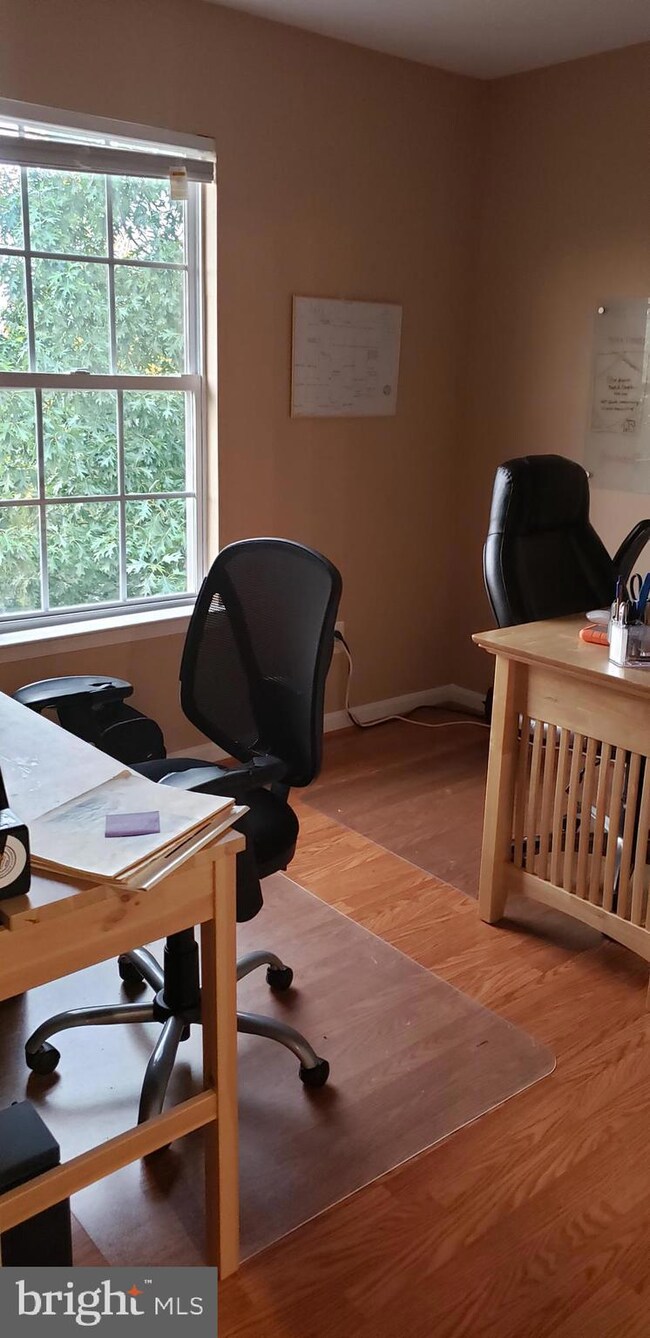 13515 Bannacker Place, Herndon, VA 20171 - photo 6