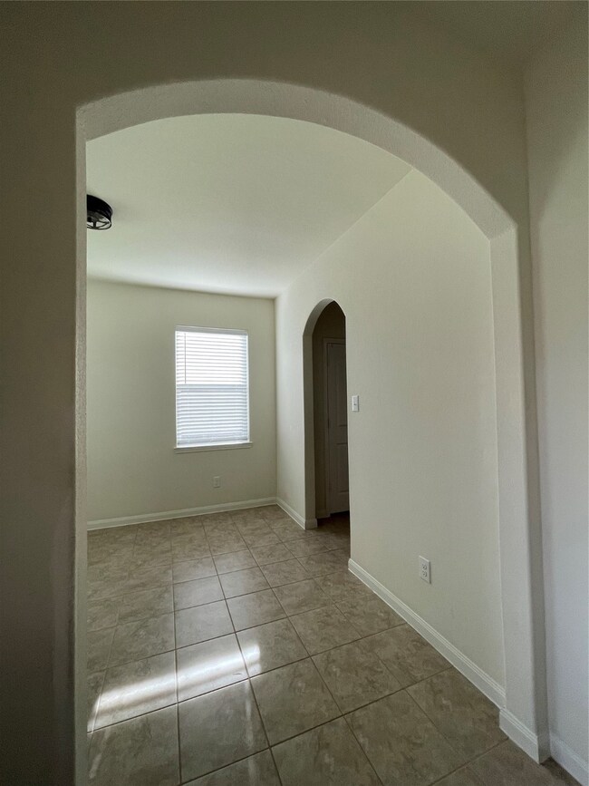 22618 Hollow Amber Dr, Hockley, TX 77447 - photo 7