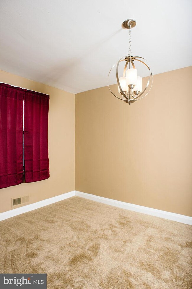 4321 Eldone Rd, Baltimore, MD 21229 - photo 7