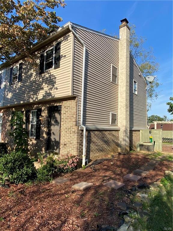 1207 Eagle St, Allentown, PA 18106 - photo 2