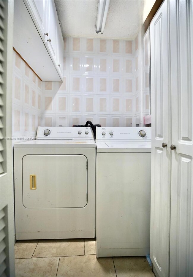 440 E 23rd St unit 1314, Hialeah, FL 33013 - photo 7