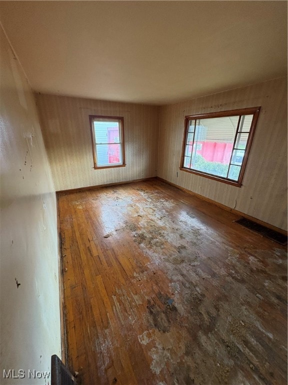 2127 Quayle Dr, Akron, OH 44312 - photo 3