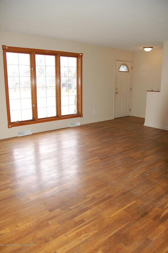 4302 Ballard Rd, Lansing, MI 48911 - photo 3