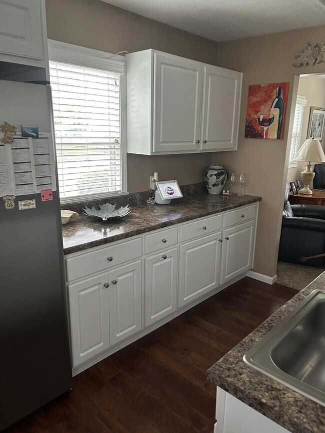 1802 Sycamore St, Niles, MI 49120 - photo 3