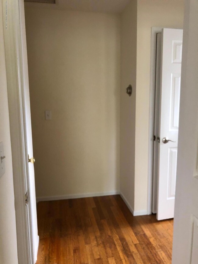 967 MANOR #5