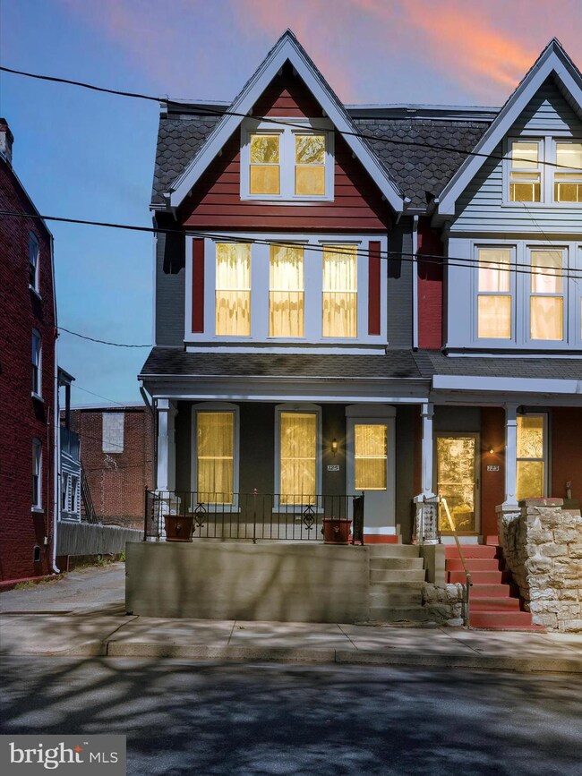 125 N 2nd St, Columbia, PA 17512 - photo 3