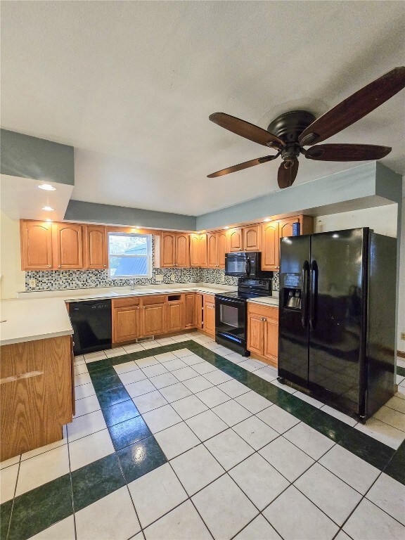 503 W 3rd St, Vinton, IA 52349 - photo 6