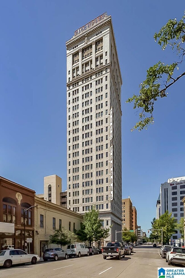 City Federal Condominium unit 301, Birmingham, AL 35203 - photo 4