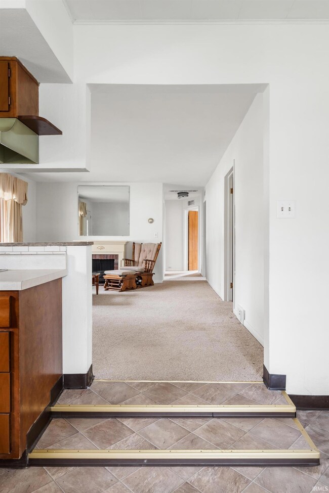 807 N Kettner Dr, Muncie, IN 47304 - photo 4