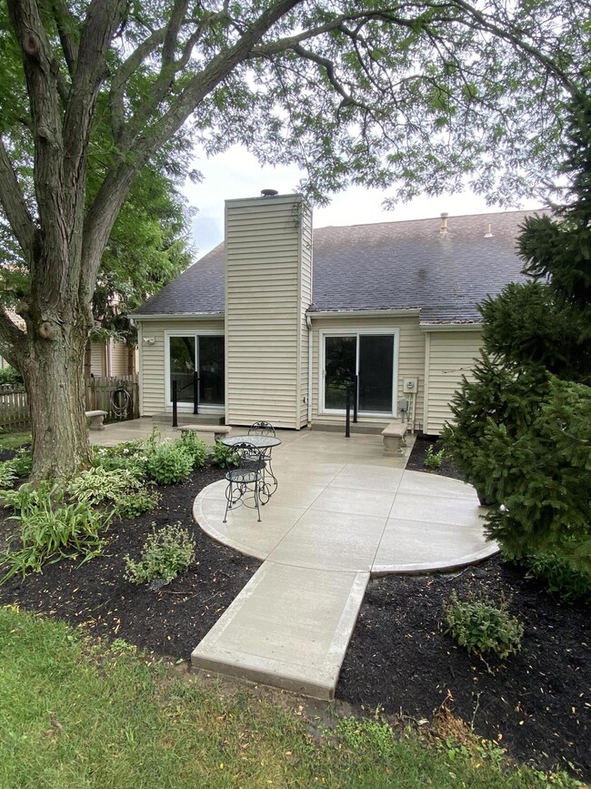 BRAND NEW CONCRETE DUAL SPACE PATIO