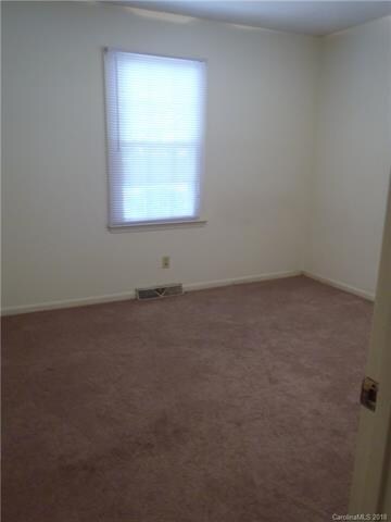 217 Kelly St, Statesville, NC 28677 - photo 7