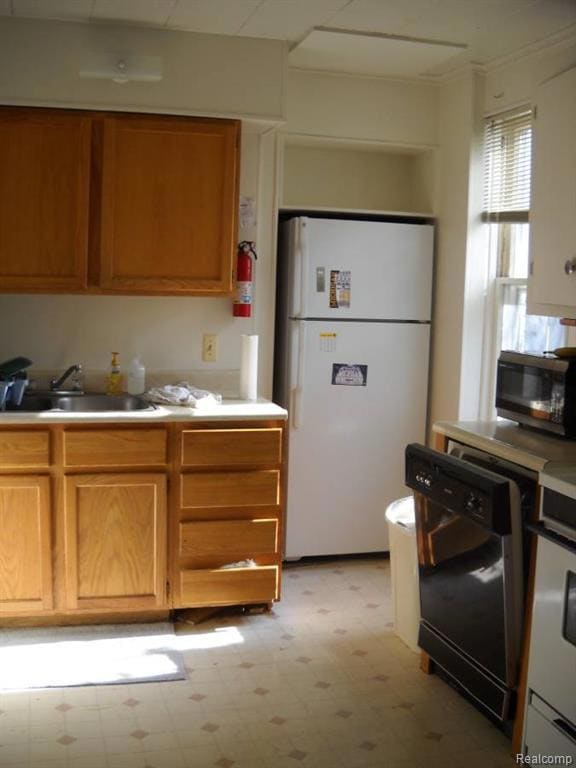 921 Mary Unit 2 St, Ann Arbor, MI 48104 - photo 3