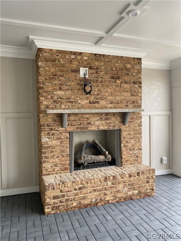 Brick Gas Fireplace-powerful enough to keep you wa