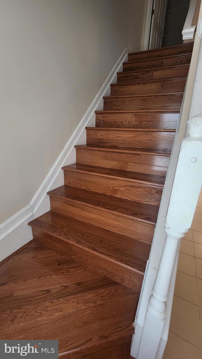 6818 Sauter Ln, Gwynn Oak, MD 21207 - photo 3