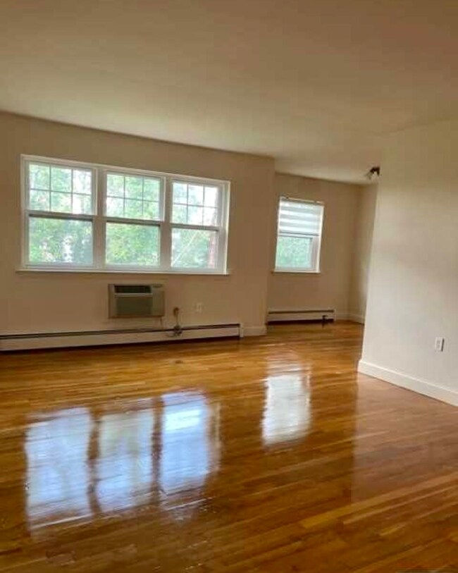 220 Meadow Ln unit D37, Secaucus, NJ 07094 - photo 3