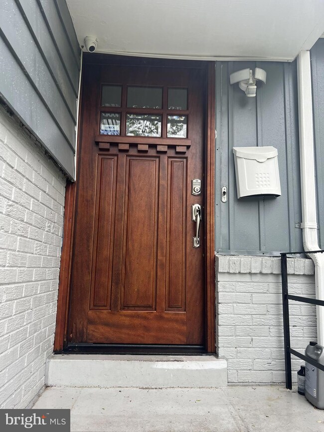 2704 Hughes Rd, Adelphi, MD 20783 - photo 2