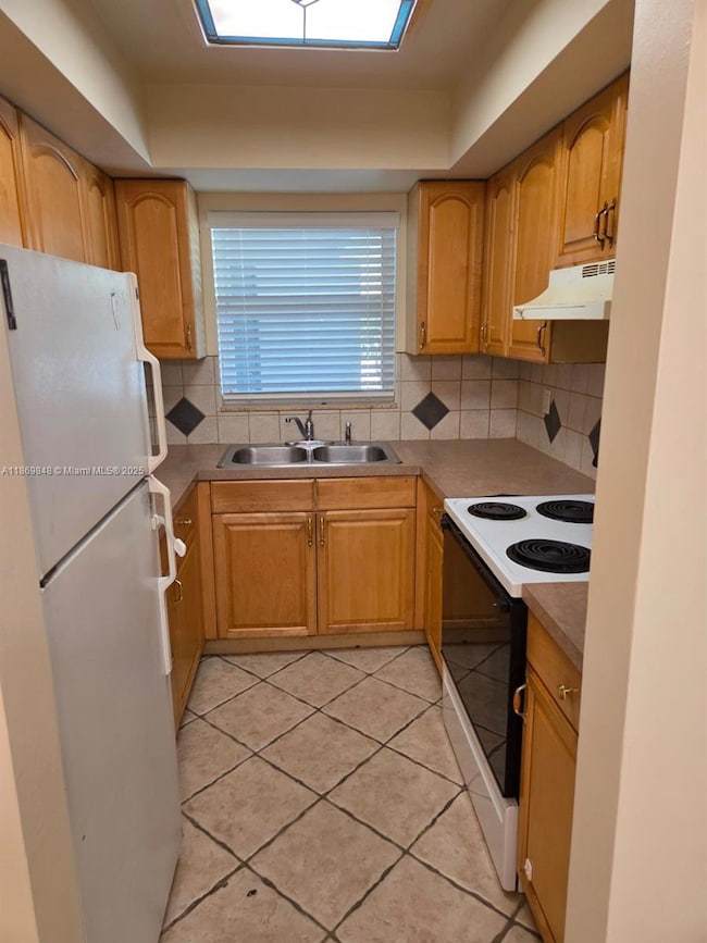 3500 Harrison St unit 10, Hollywood, FL 33021 - photo 7